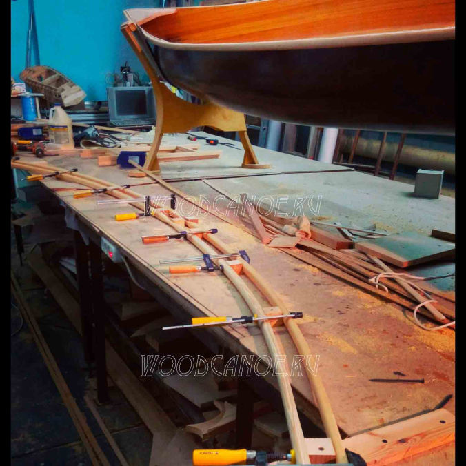 Гибка древесины для лодок