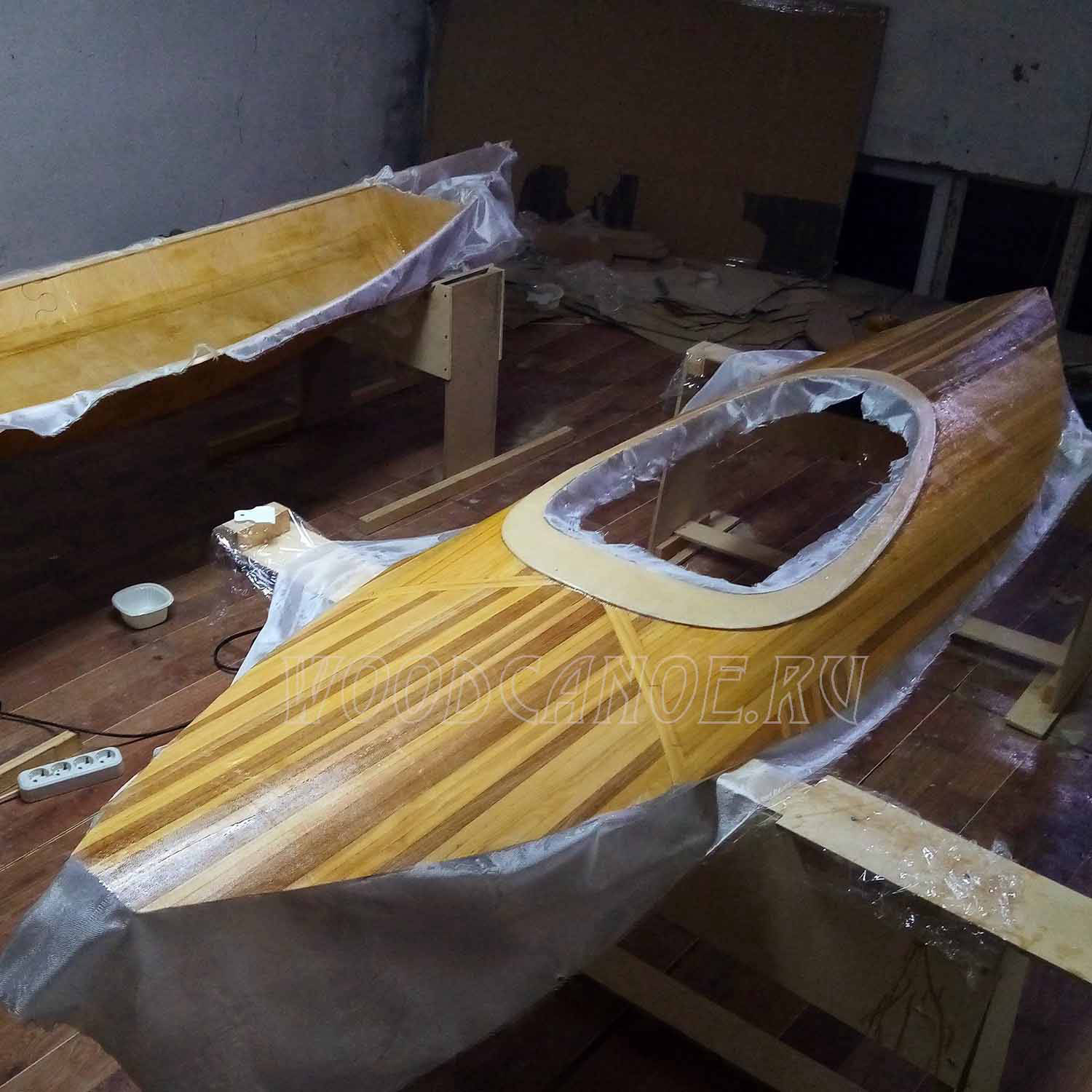 Катер из пластика — без матриц. Технология постройки лодок из пластика