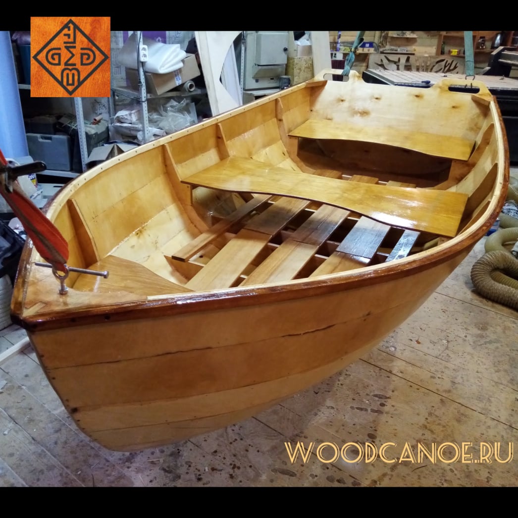 Ручная сборка и обработка деревянных лодок